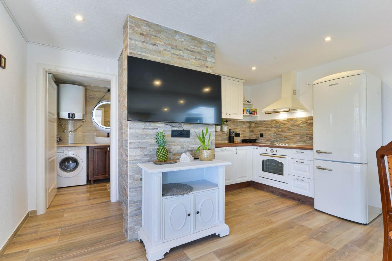 Modern Rustic Villa Kate Benkovac Luaran gambar