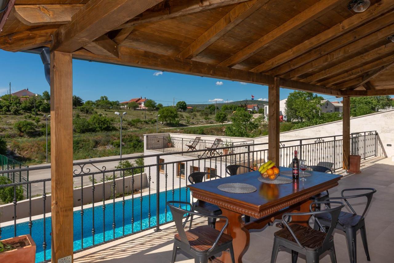 Modern Rustic Villa Kate Benkovac Luaran gambar